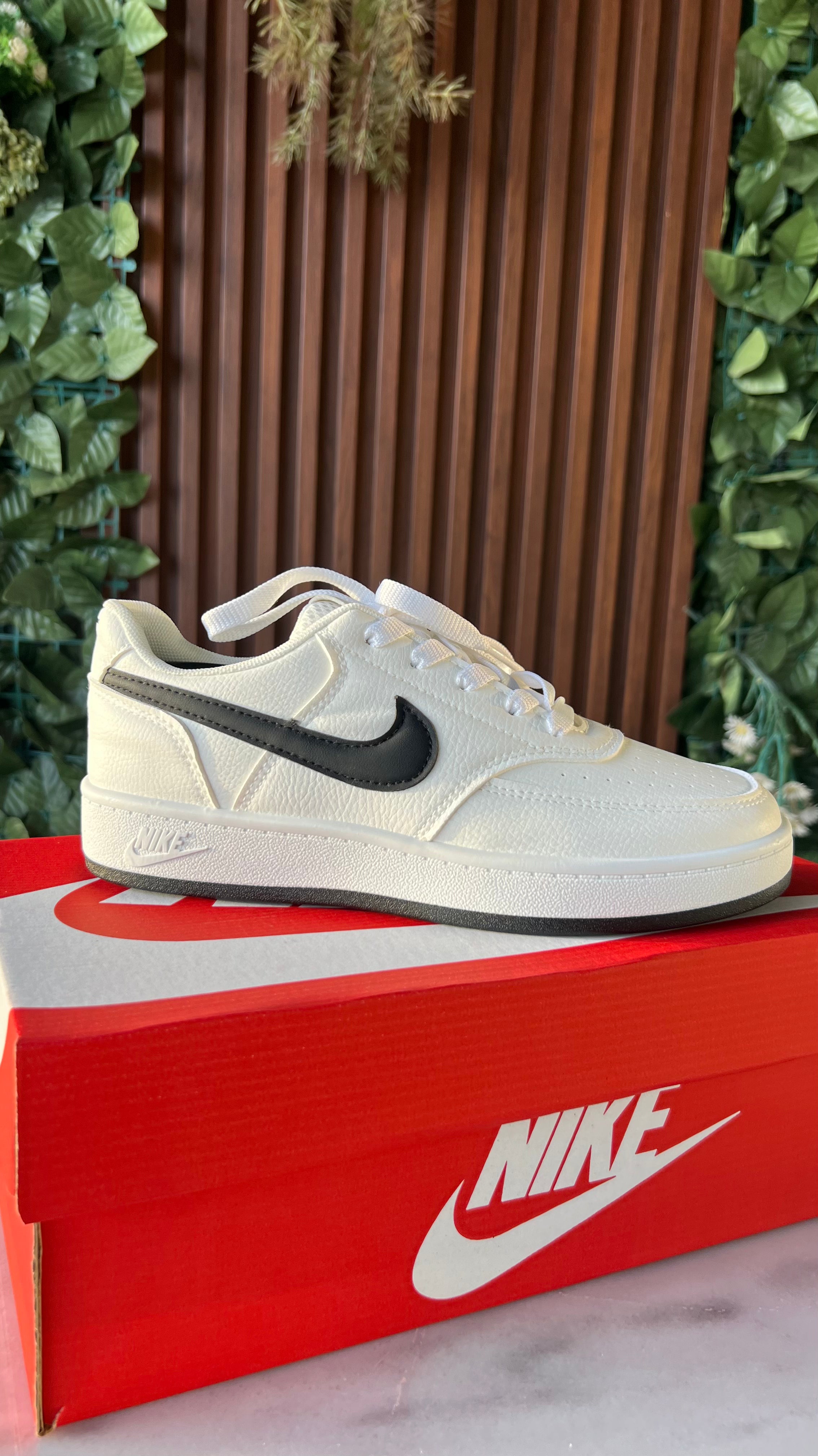 NIKE COURT VISION LOW NN BLANCHE