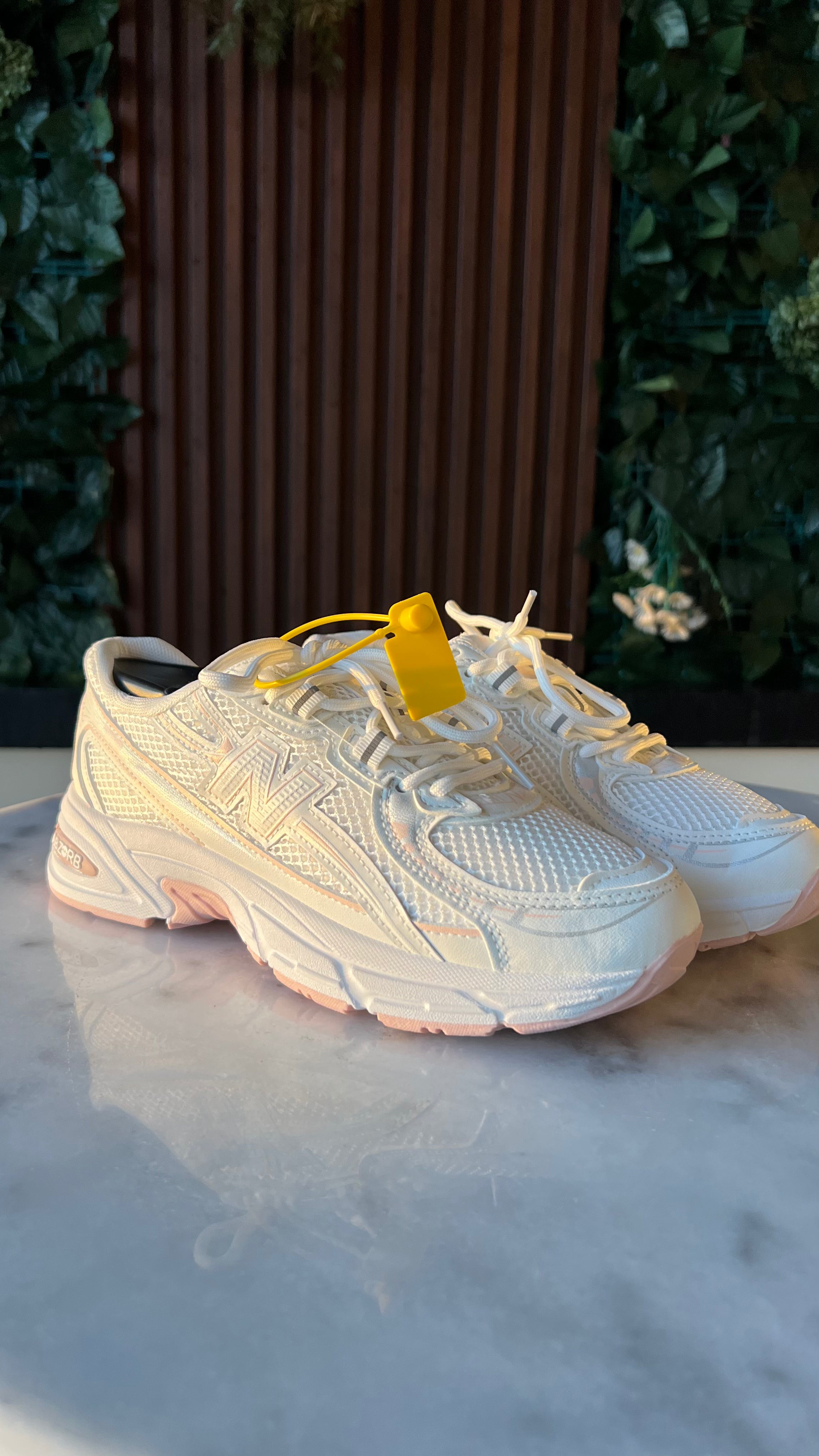 New Balance 740