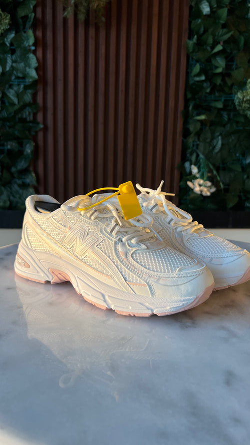 New Balance 740