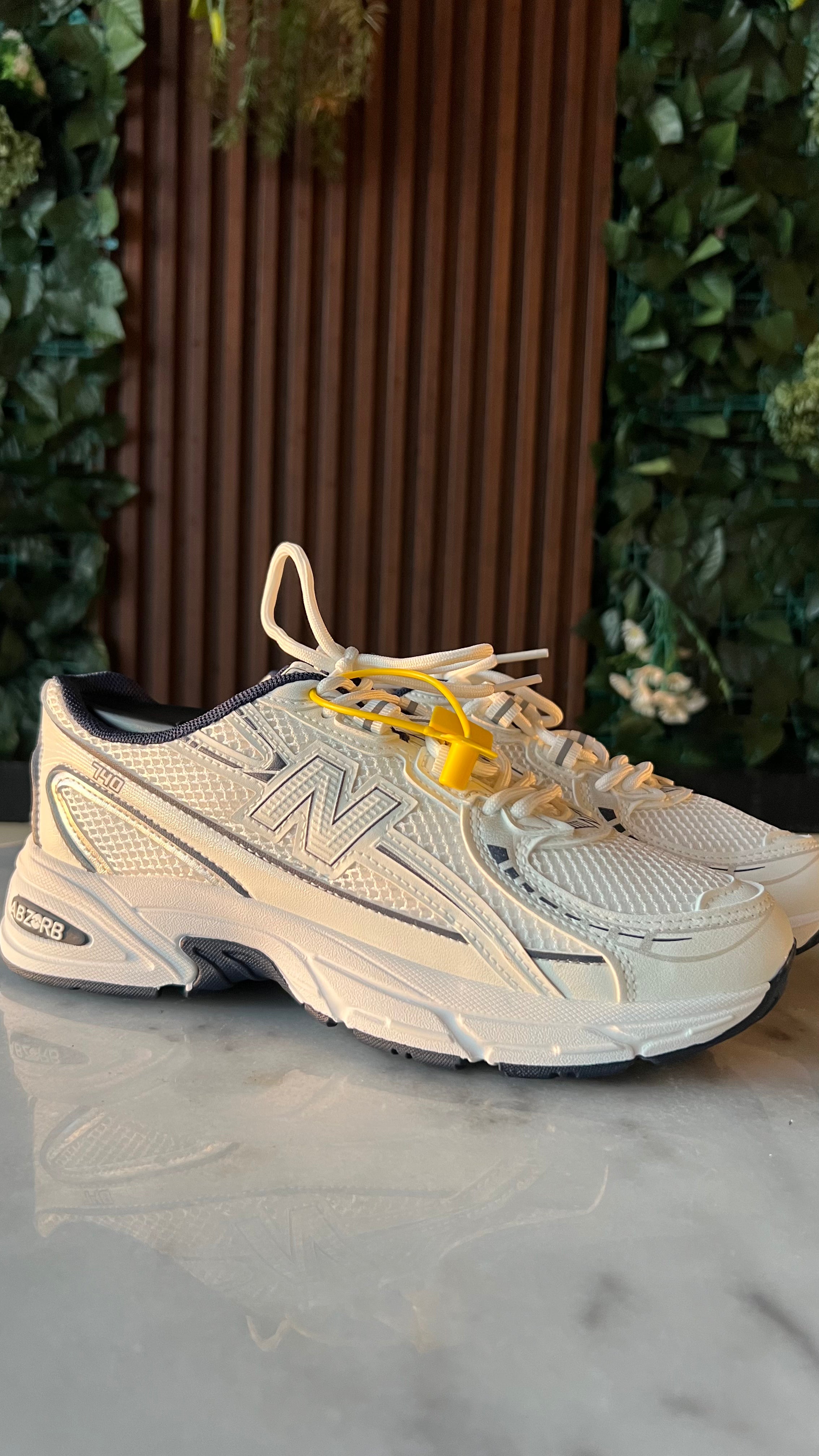 NEW BALANCE 740 BLANC ET BLEU