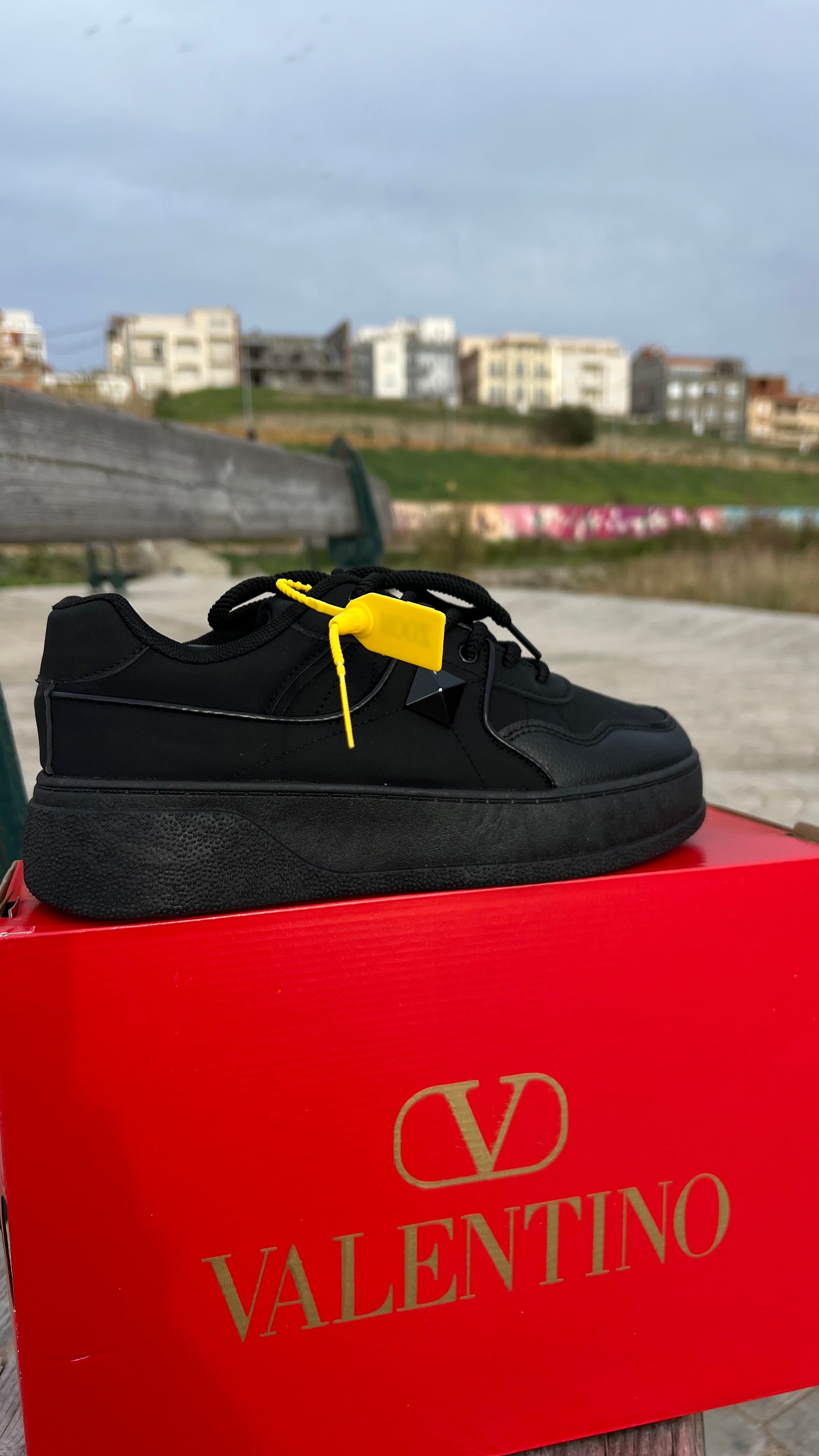 🤍 VALENTINO GARAVANI